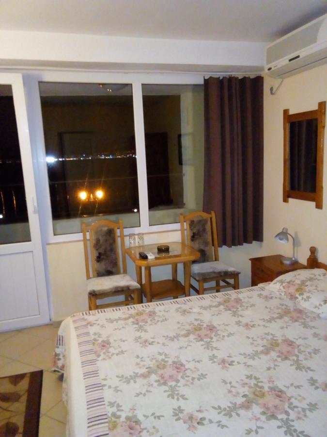 נסבר Guest House Tony מראה חיצוני תמונה