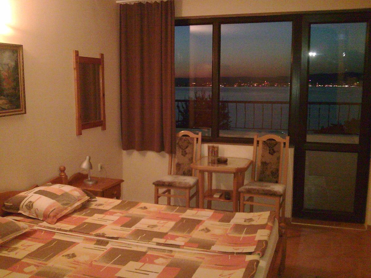 נסבר Guest House Tony מראה חיצוני תמונה